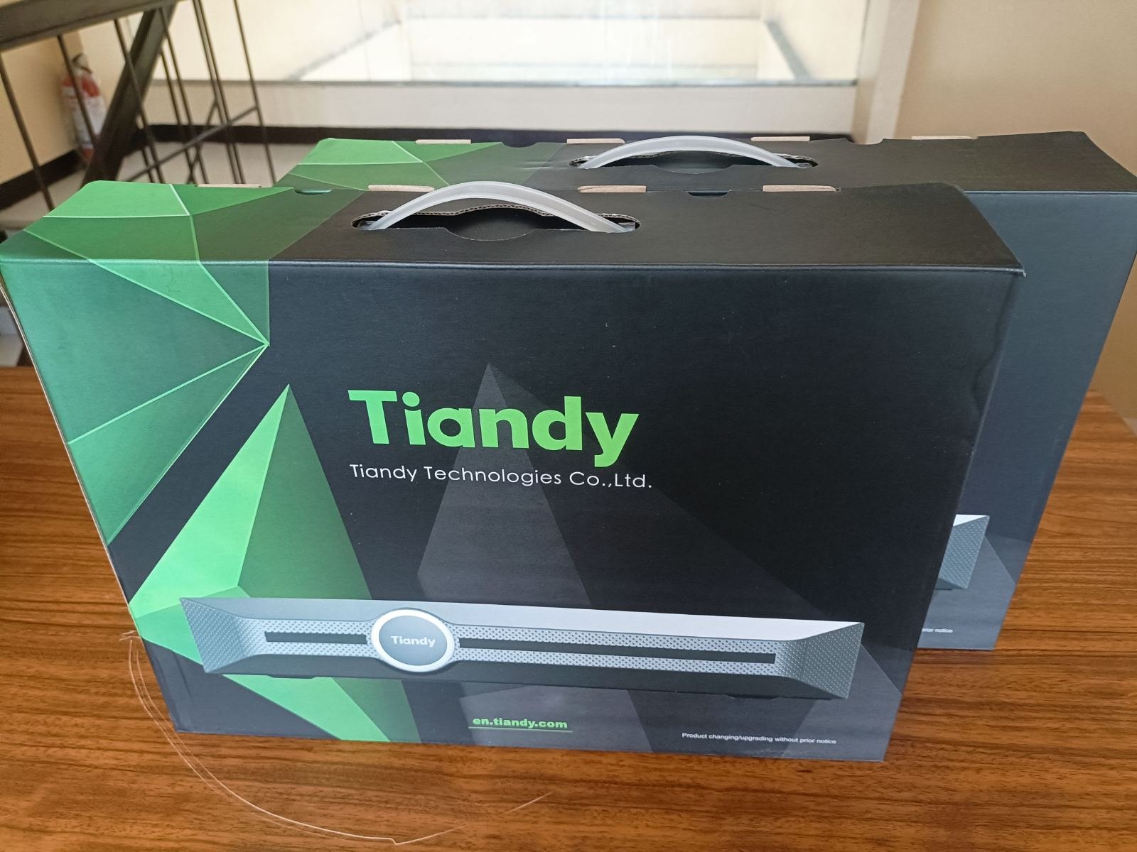 Đầu Ghi IP Tiandy TC-R3110 – 10 Kênh, chuẩn nén S+265, lưu trữ 8TB